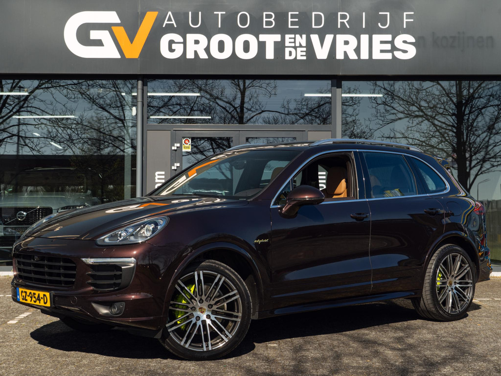 Porsche Cayenne 3.0 S E-Hybrid|Panorama|Sport chrono|Sport Design 52854829-0.jpg | Autobedrijf Groot & De Vries